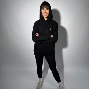 BLUZA Z KAPTUREM - LIFESTYLE